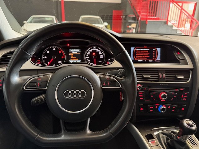 AUDI A4 2.0 tdi SPORT S-LINE